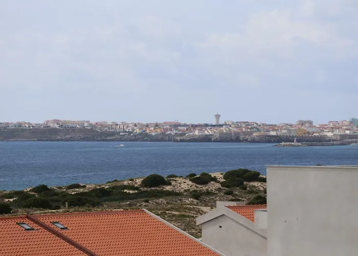 Surf And Stones Peniche